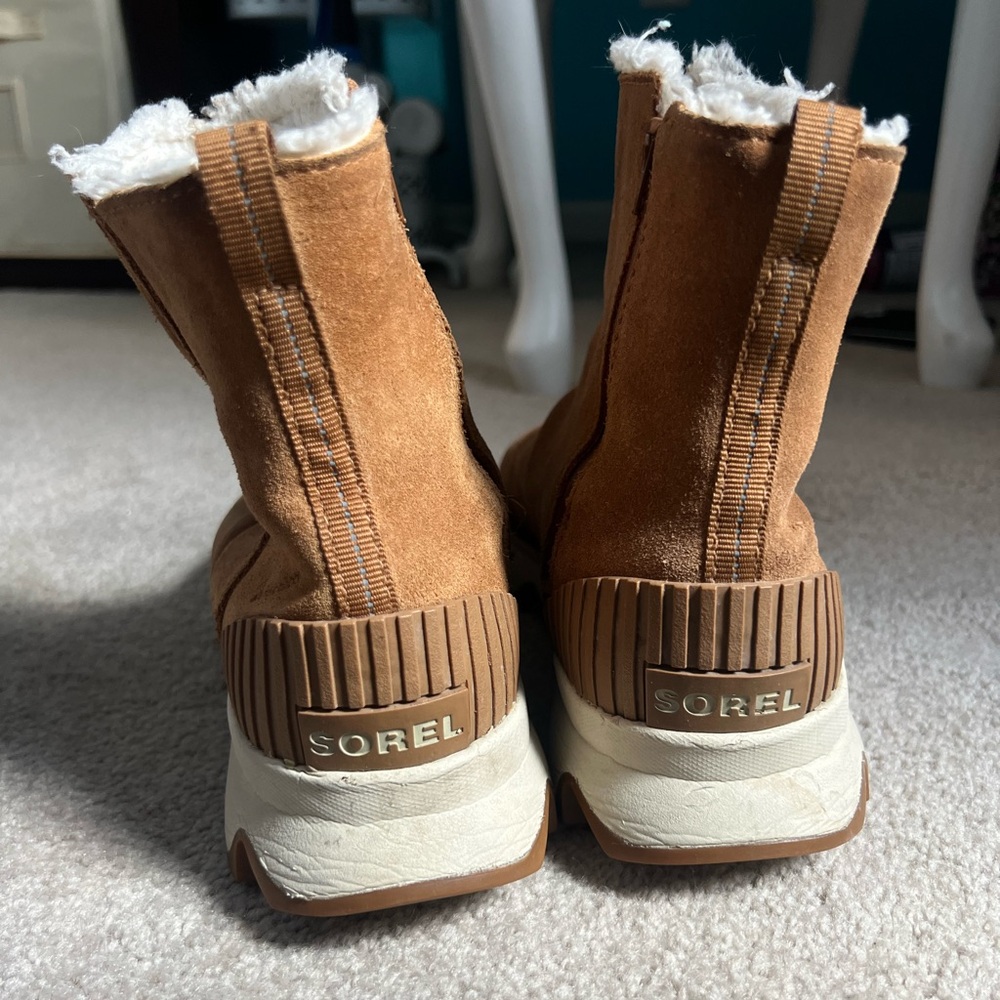 Sorel Kinetic Short Sneaker Brown Waterproof Suede Women’s 8 - Picture 2 of 6